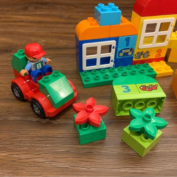 Duplo 10572 All in One Box of Fun - Picture 7 of 7